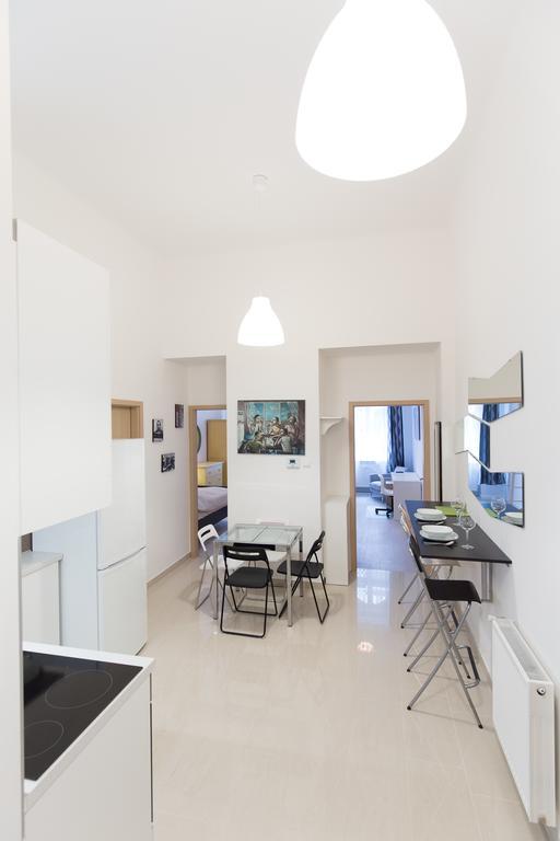 Bpr Oktogon Center Apartment บูดาเปสต์ ภายนอก รูปภาพ